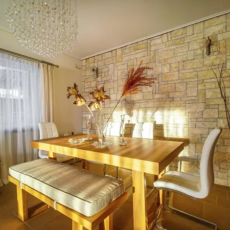 Villa Eleni *
